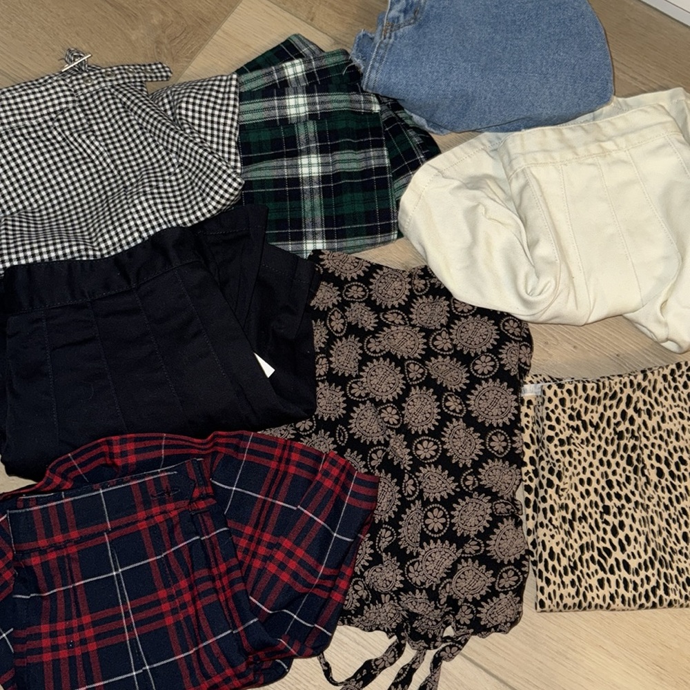 Brandy Melville/American apparel skirt bundle/lot